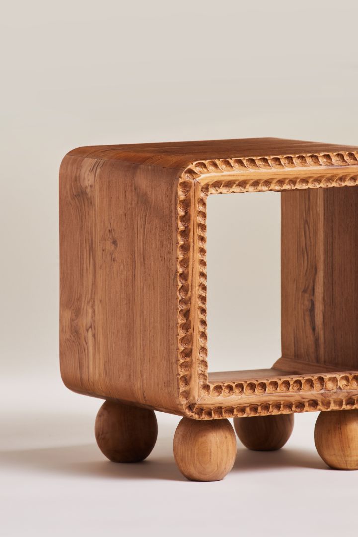 Nuria side table